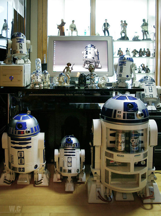 Illustration for article titled The Classiest Star Wars Action Figure Displays You've Ever Seen